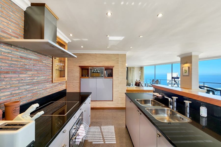 2 Bedroom Property for Sale in Bantry Bay Western Cape